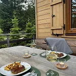 Almhuette-flattnitz בקתה *